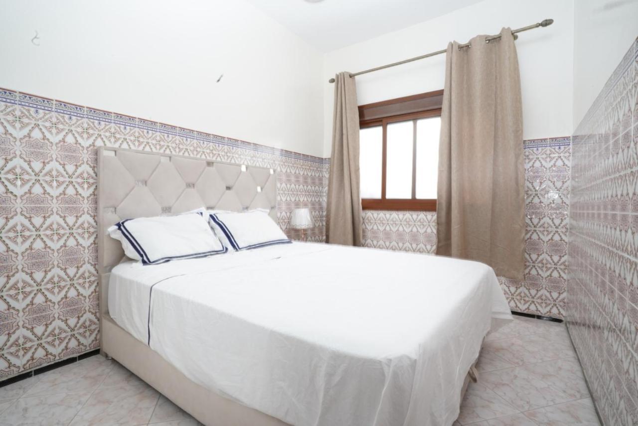 Apartment Oumnia 1 - City Center Танжер Екстер'єр фото
