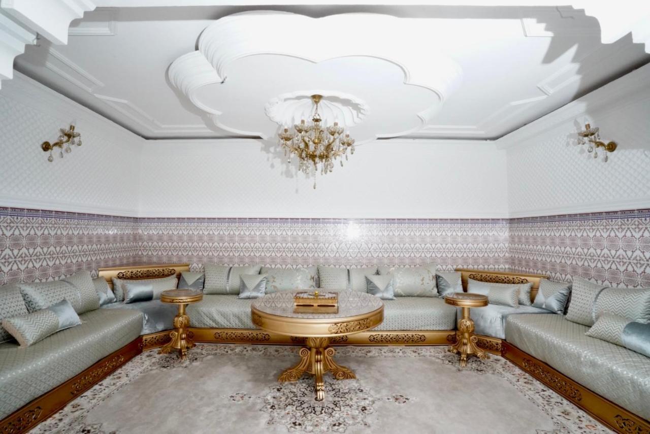 Apartment Oumnia 1 - City Center Танжер Екстер'єр фото