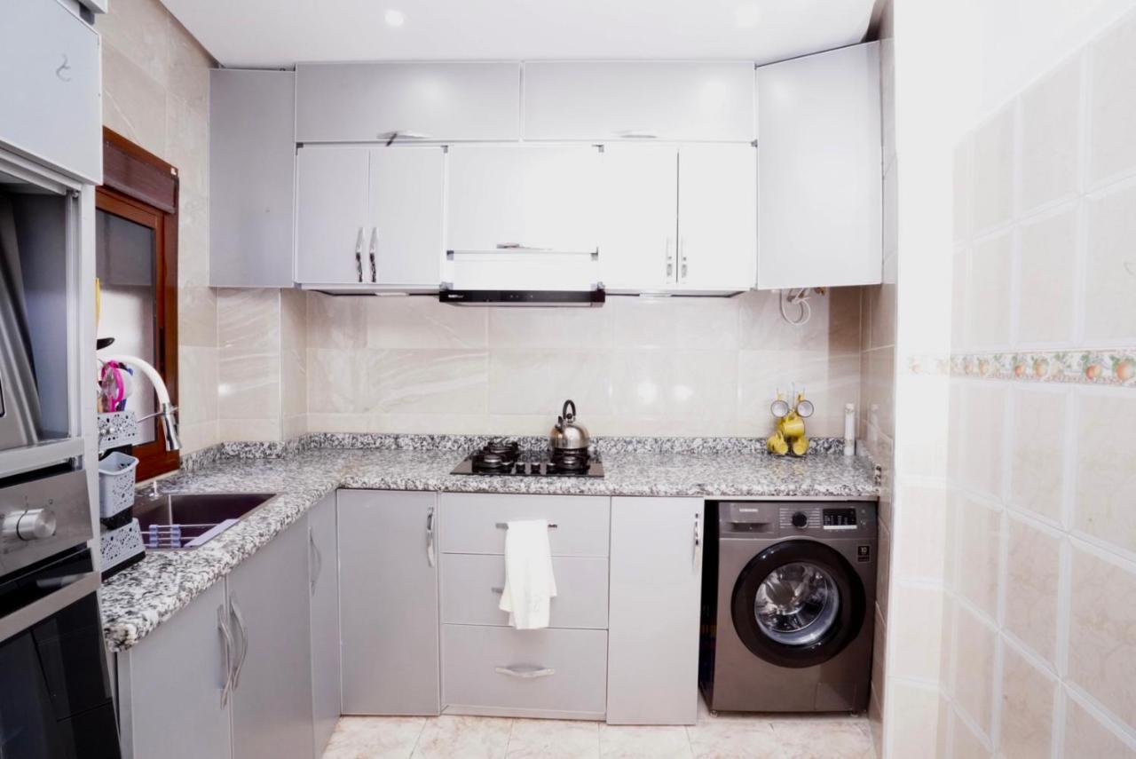 Apartment Oumnia 1 - City Center Танжер Екстер'єр фото
