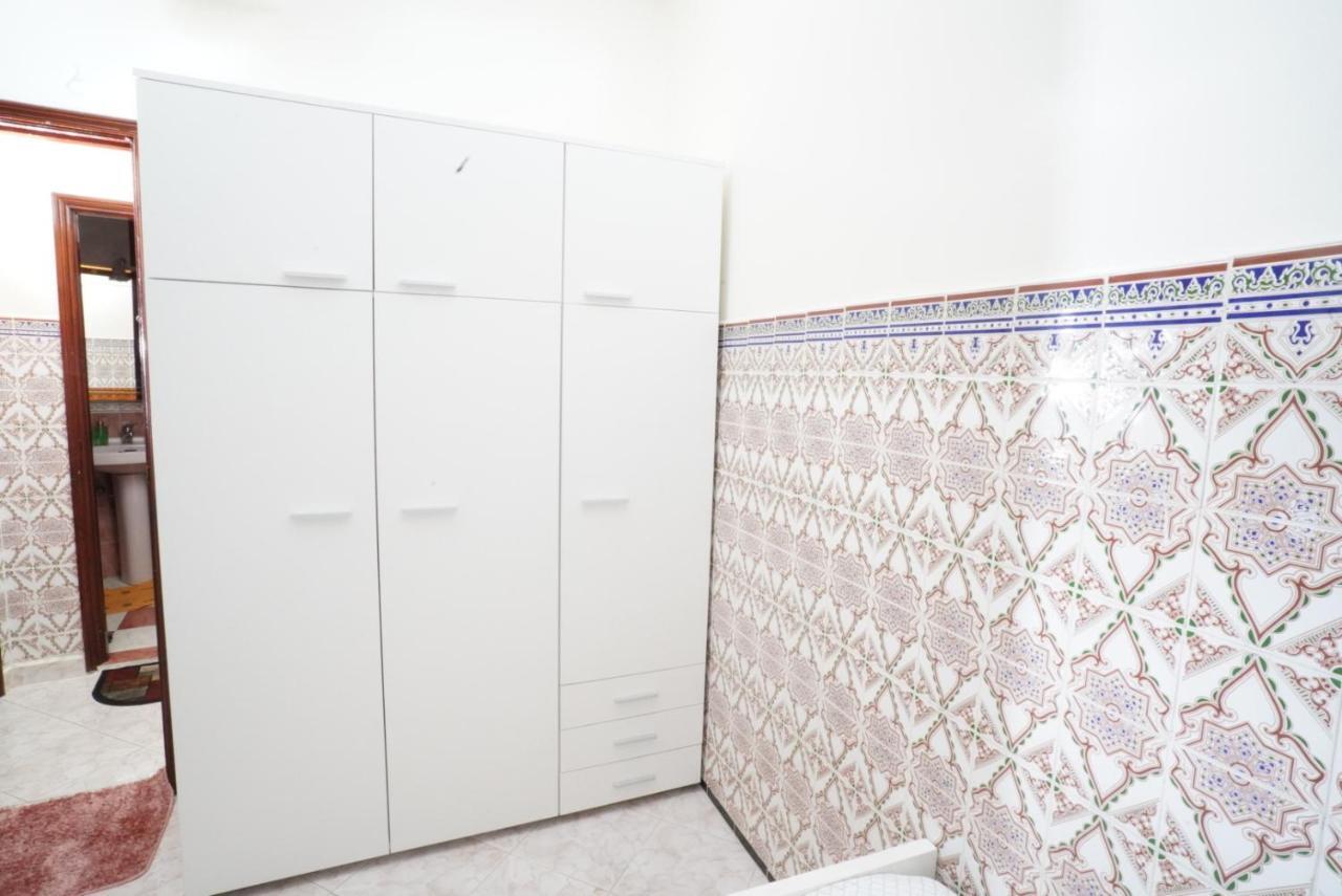 Apartment Oumnia 1 - City Center Танжер Екстер'єр фото